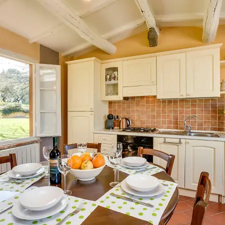 Il Fienile Del Colle By Interhome Feriehus